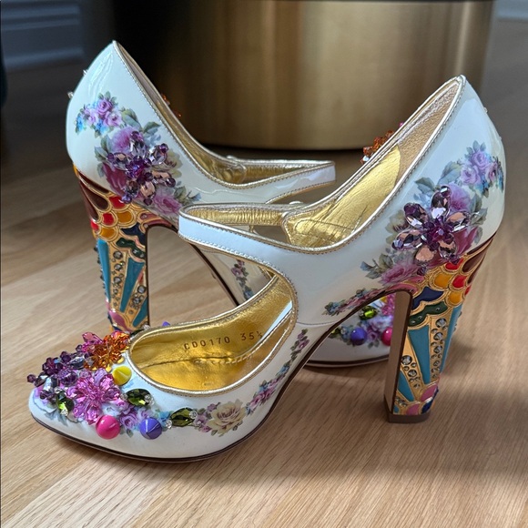 Dolce & Gabbana Patent Leather Crystal Colorful Embellishments D’Orsay Pumps - Picture 6 of 16